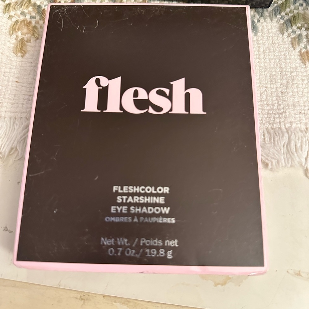 Flesh eyeshadow kit
